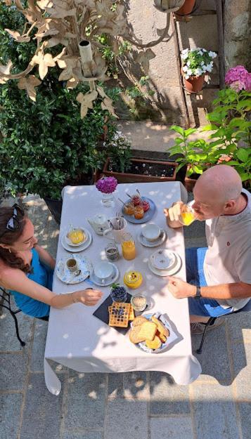 B&B Tra I Laghi Casale Corte Cerro ภายนอก รูปภาพ